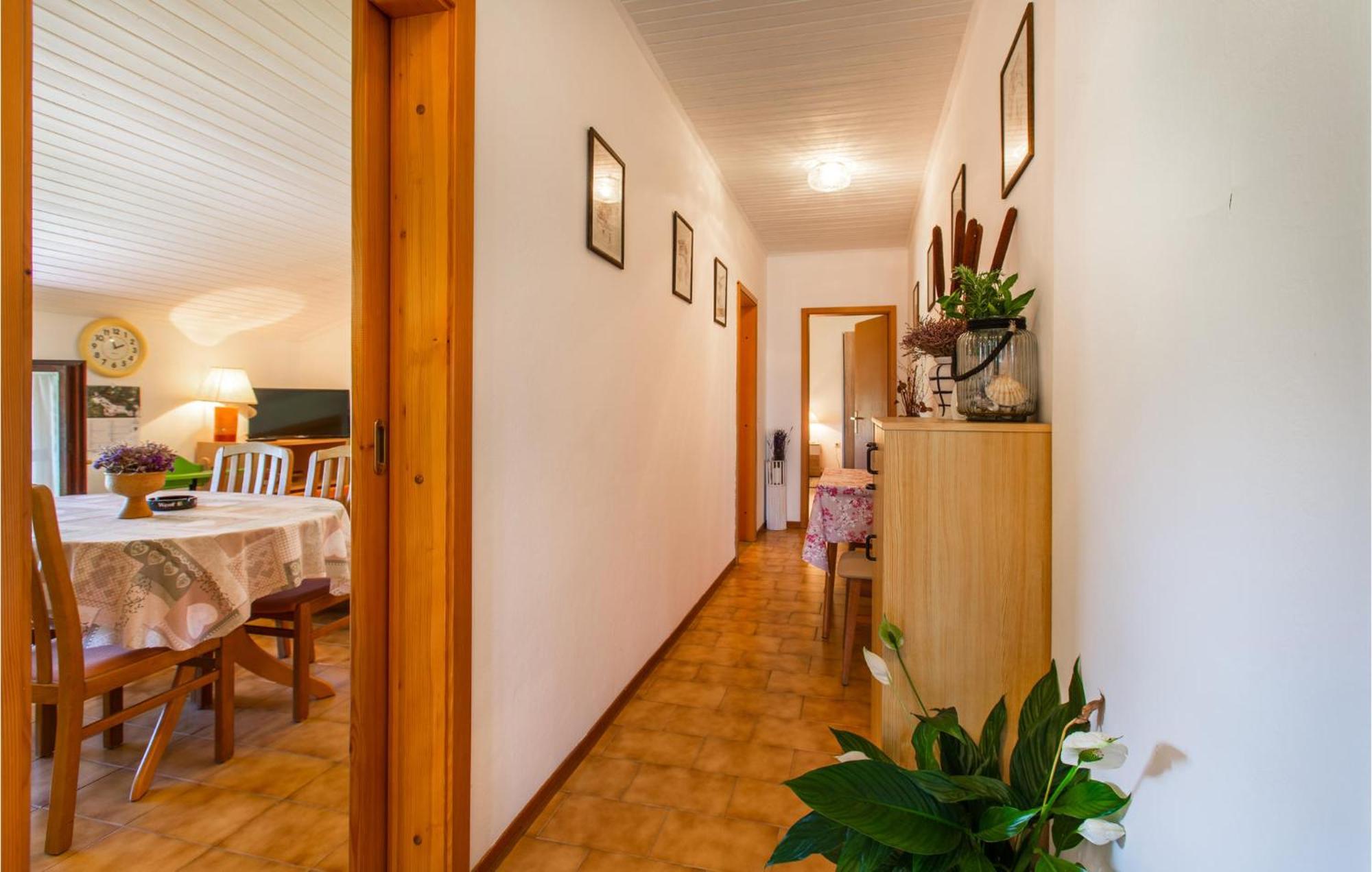 Amazing Apartment In Secovlje With Kitchen Ngoại thất bức ảnh